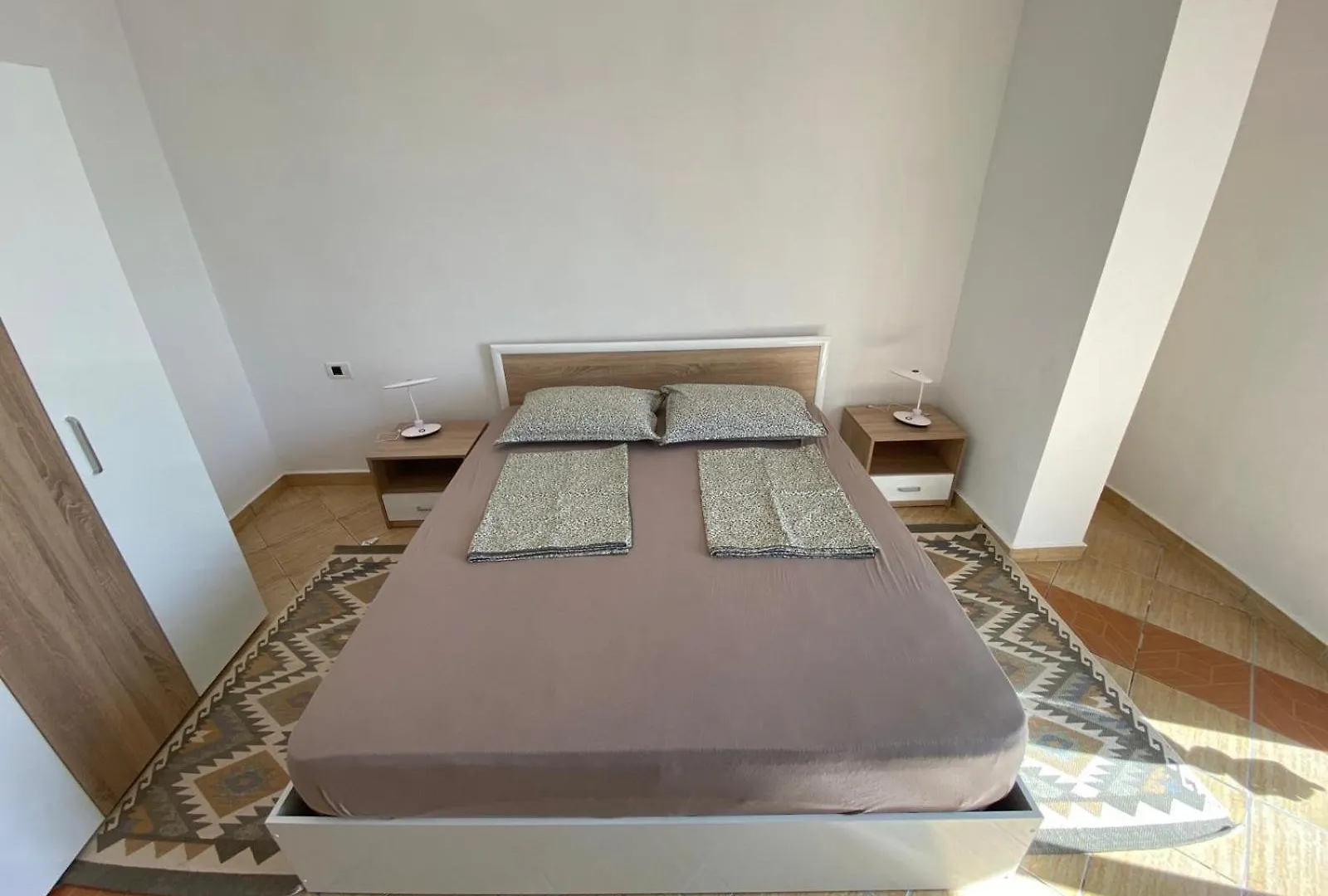 Astoria Apartments Sarande Albania